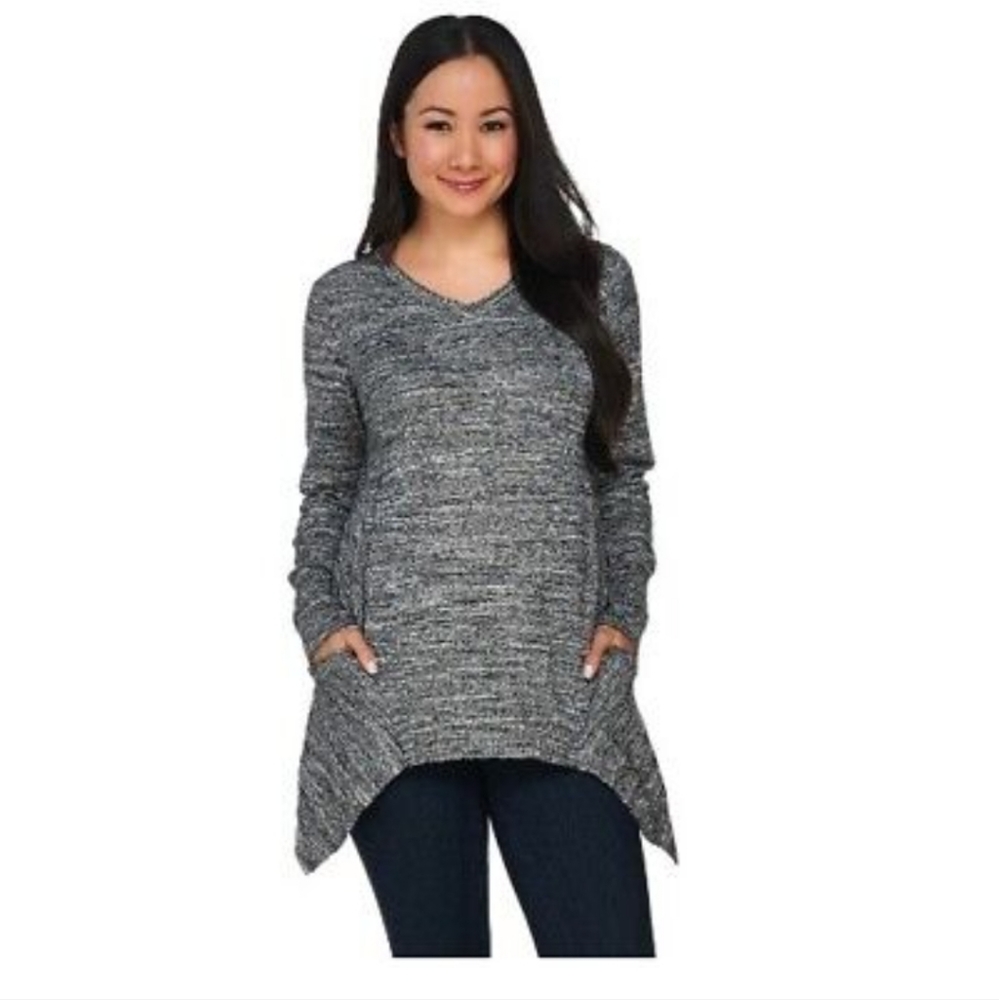 LOGO by Lori Goldstein Gray V-Neck Sweater